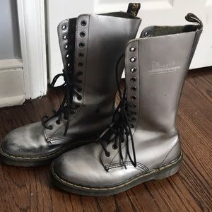 Vintage 90s Silver Doc Martens 14 holes Size 6